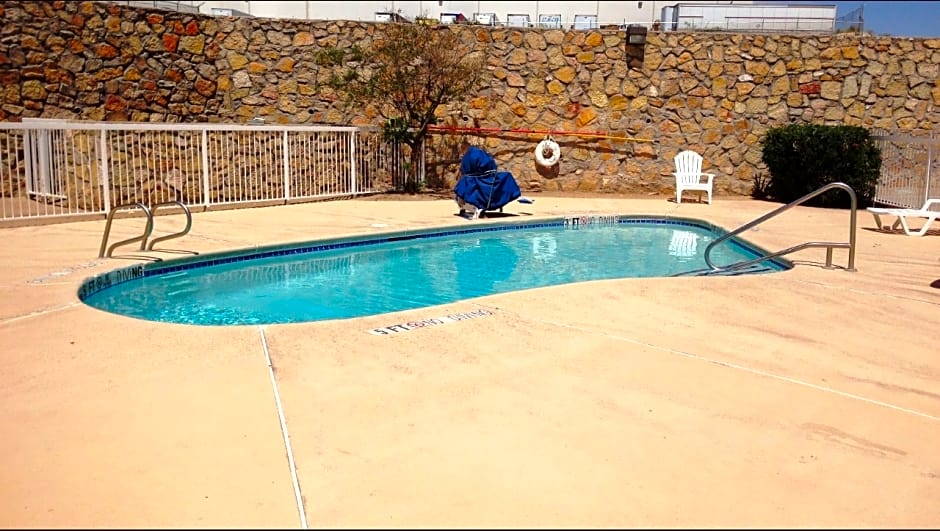 Motel 6-El Paso, TX - Southeast