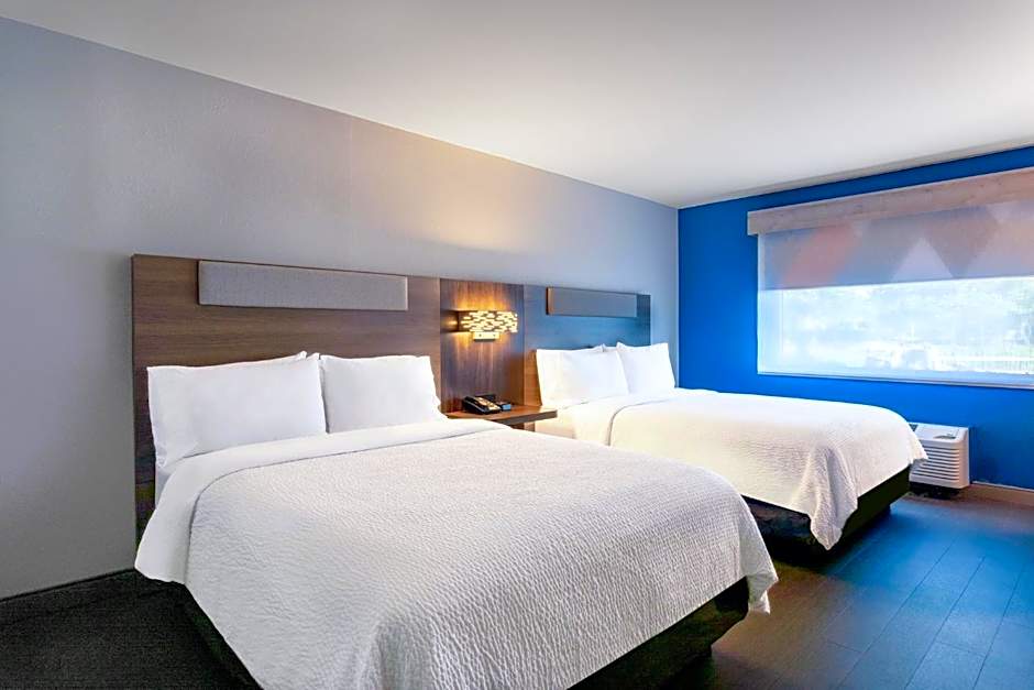 Holiday Inn Express Hotel Clearwater East - ICOT Center By IHG