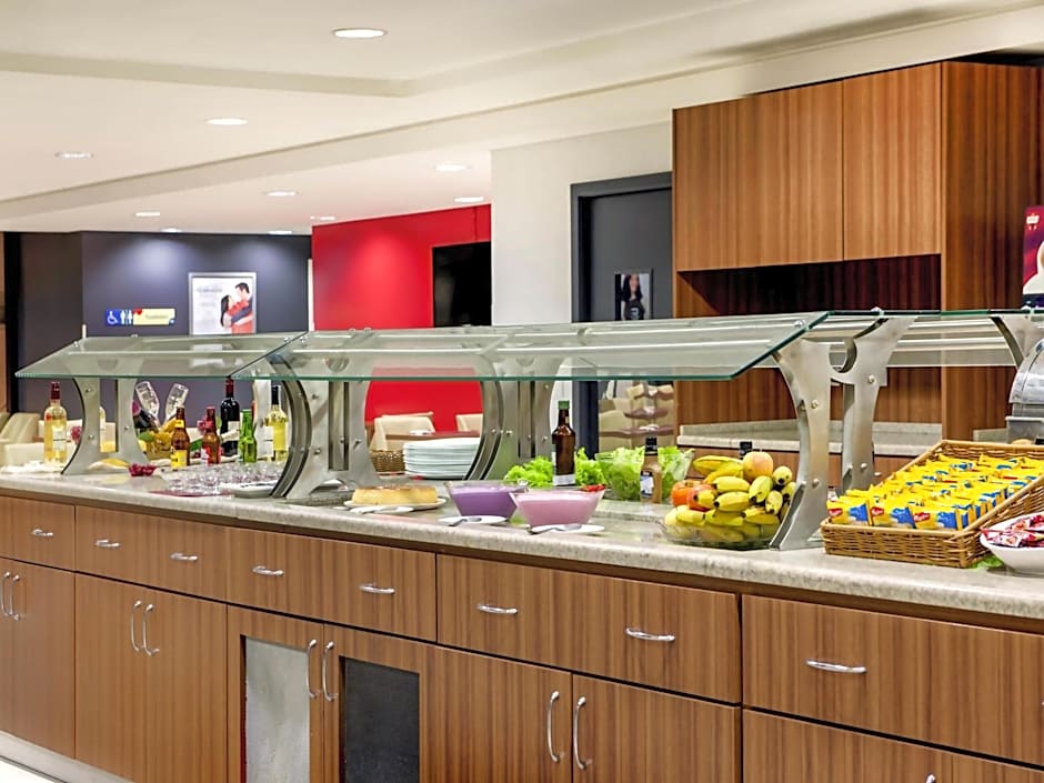 Ibis Curitiba Shopping