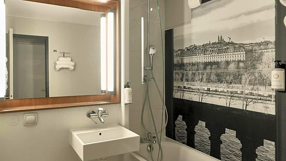 Hotel Campanile Roissy