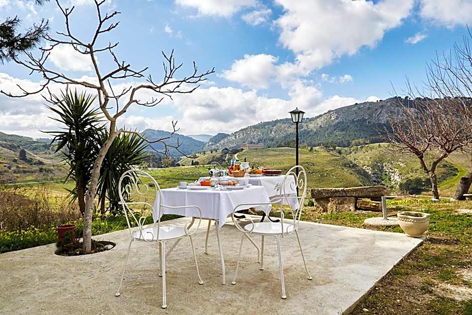 Helimos B&B with Segesta Temple view near Castellammare del Golfo