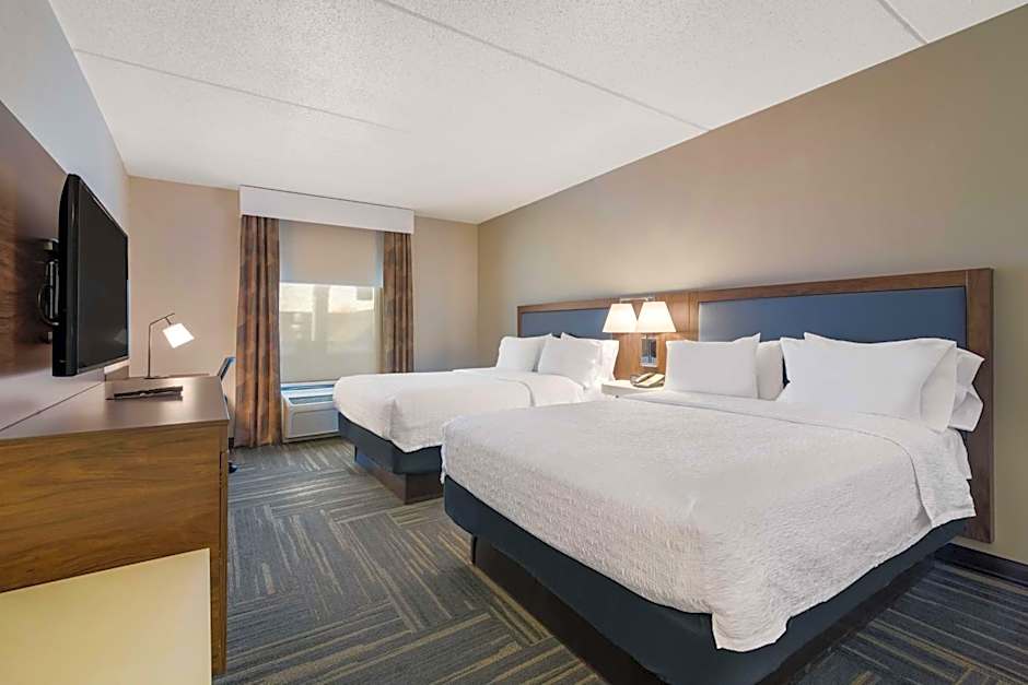 Hampton Inn By Hilton & Suites Plattsburgh