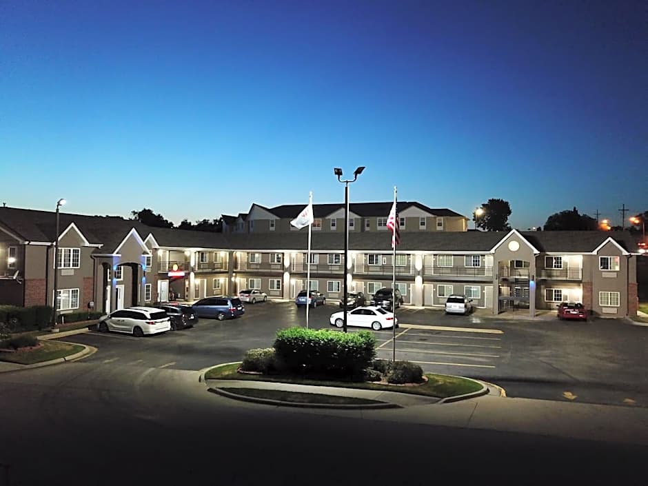 Relax Inn Motel and Suites Omaha