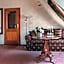 Hotel Octarna - Free On-site Parking