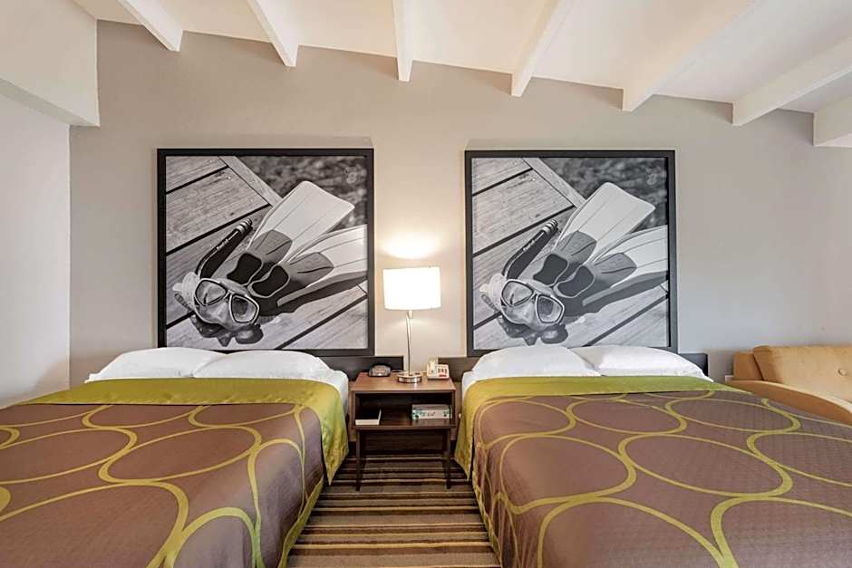 Super 8 by Wyndham Melbourne