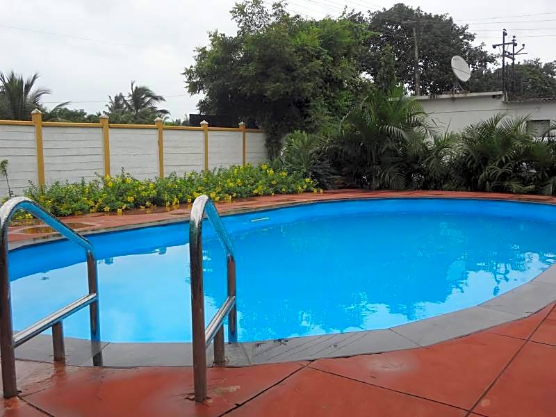 Ghanvatkar Bunglow Resort – Alibag, KY