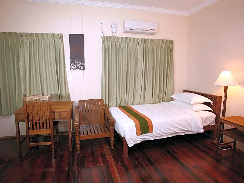 Hotel June Business Bed Breakfast