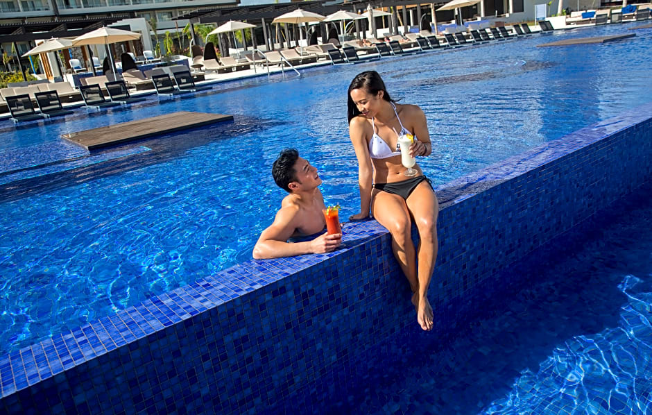 Royalton Blue Waters Autograph All-Inclusive Resor