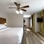 Holiday Inn Express Hotel & Suites South Bend Notre Dame Univ.