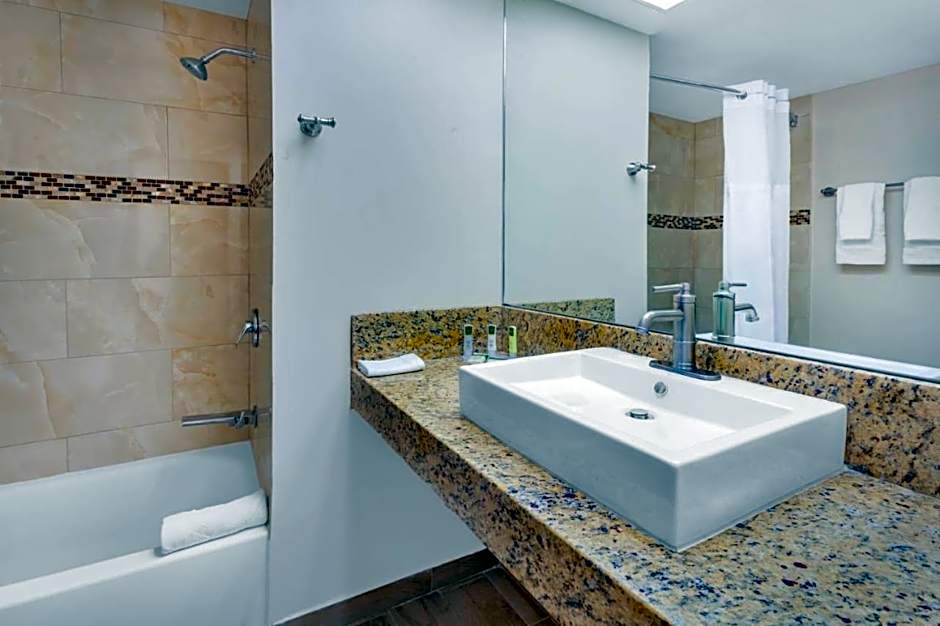 Days Inn by Wyndham Piedras Negras