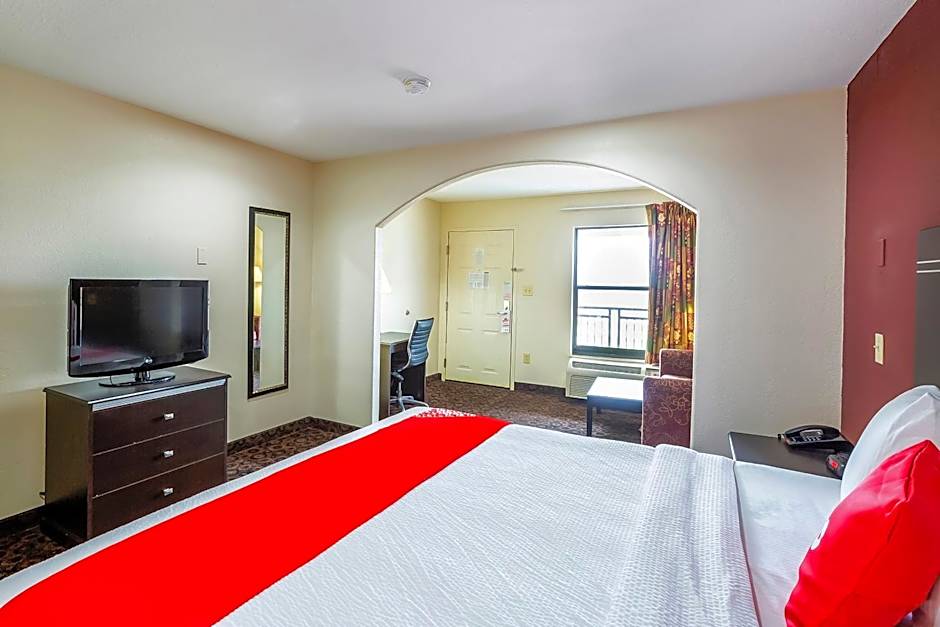 OYO Hotel Port Allen LA