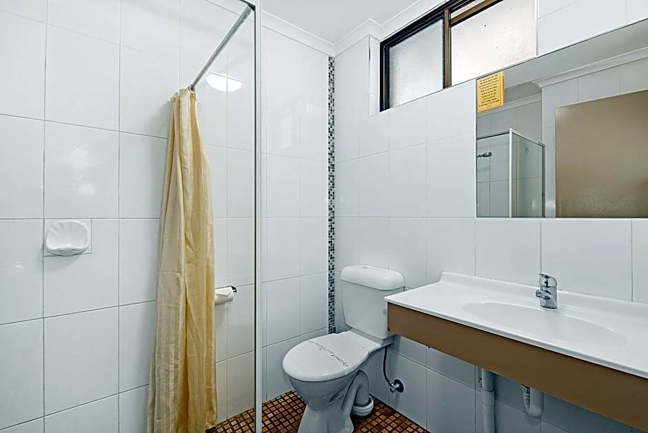 Golden Country Motel and Caravan Park