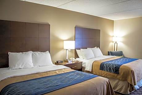 Queen Room with Two Queen Beds - Non-Smoking