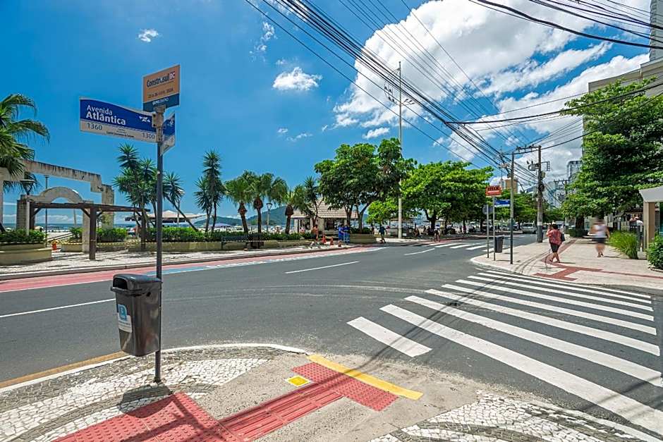 PTSG061 - Charme e conforto ao lado da praia de BC