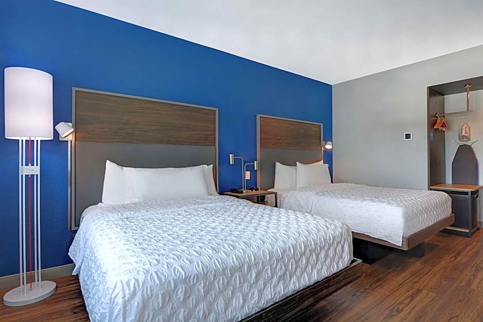 Tru By Hilton St. Petersburg Downtown Central Ave, FL