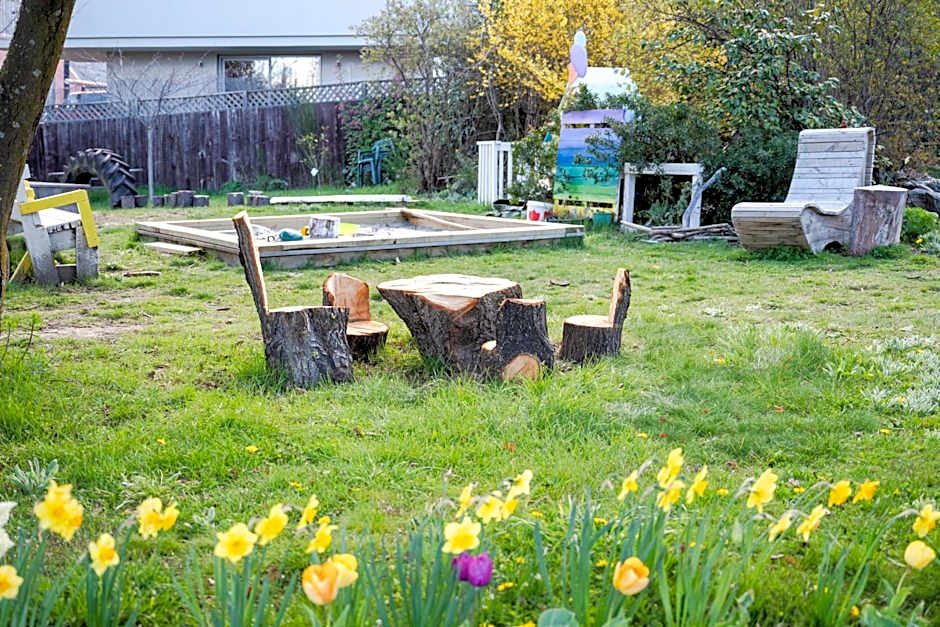 Archway Motels & Chalets