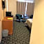 Townhouse Inn & Suites