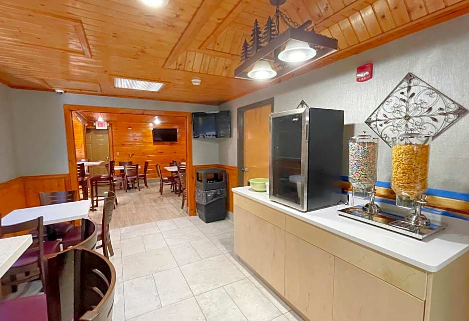 Baymont by Wyndham Gatlinburg On The River