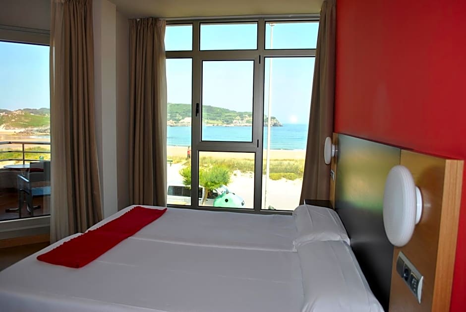 Hotel Marítimo Ris con garaje