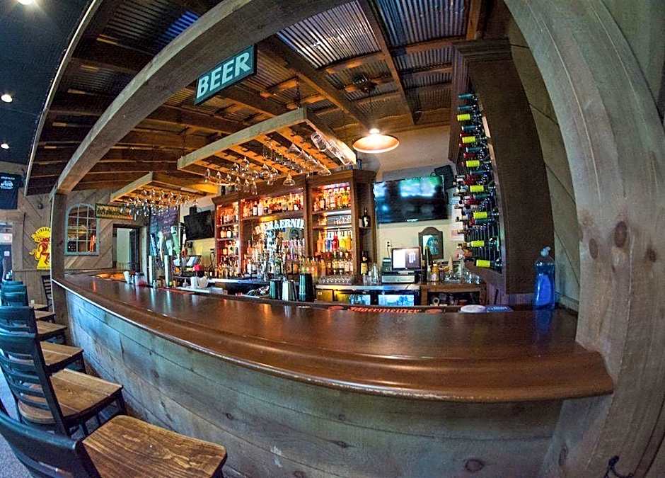 Skyline Lodge