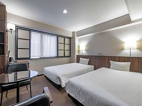 Twin Room - Non-Smoking