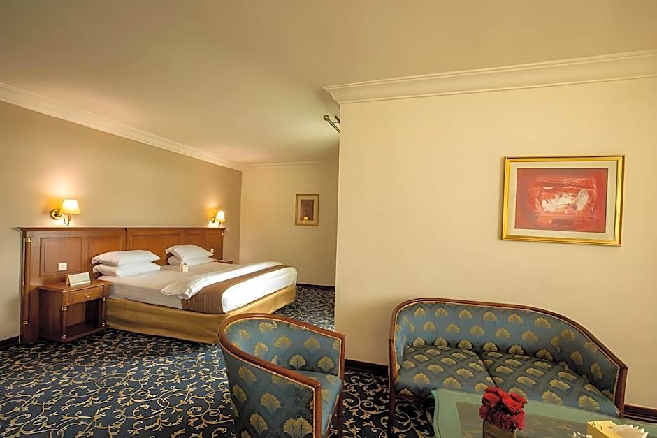 Bristol Hotel
