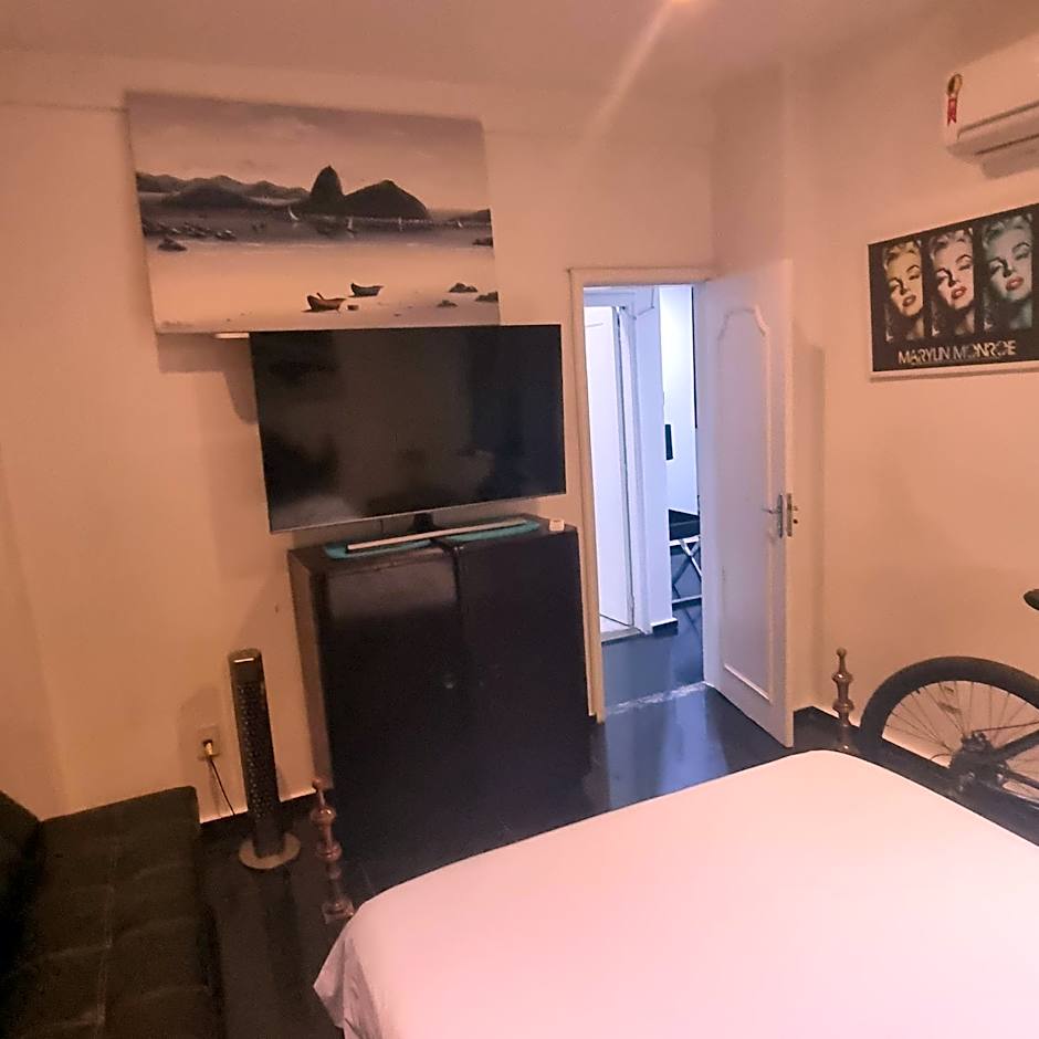 The best Copacabana Luxury Design 3 Bedroom room 3 bathroom 85 inch cinema tv top location