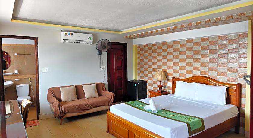 Sunny C Hotel