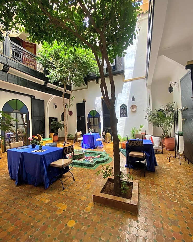 Riad ABBASSIA Marrakech Premiere - Authentic Medina Experience