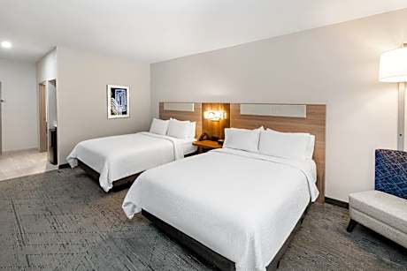 Standard Room with Two Queen Beds