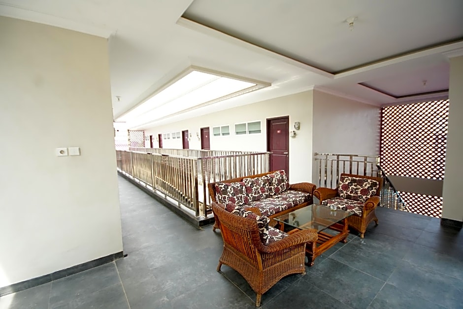 Super OYO 270 Madinah Residence Syariah