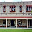Hotel Arya Niwas