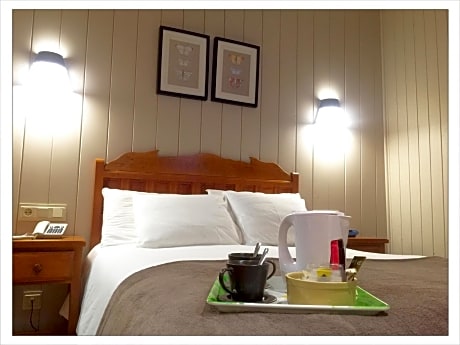 Basic Double or Twin Room - Ground Floor