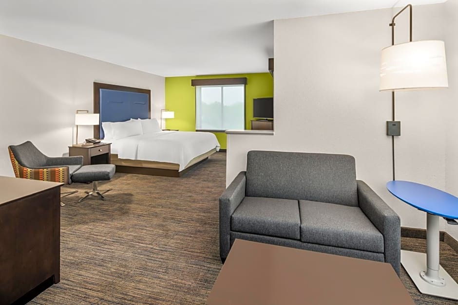 Holiday Inn Express & Suites Wilmington-Newark