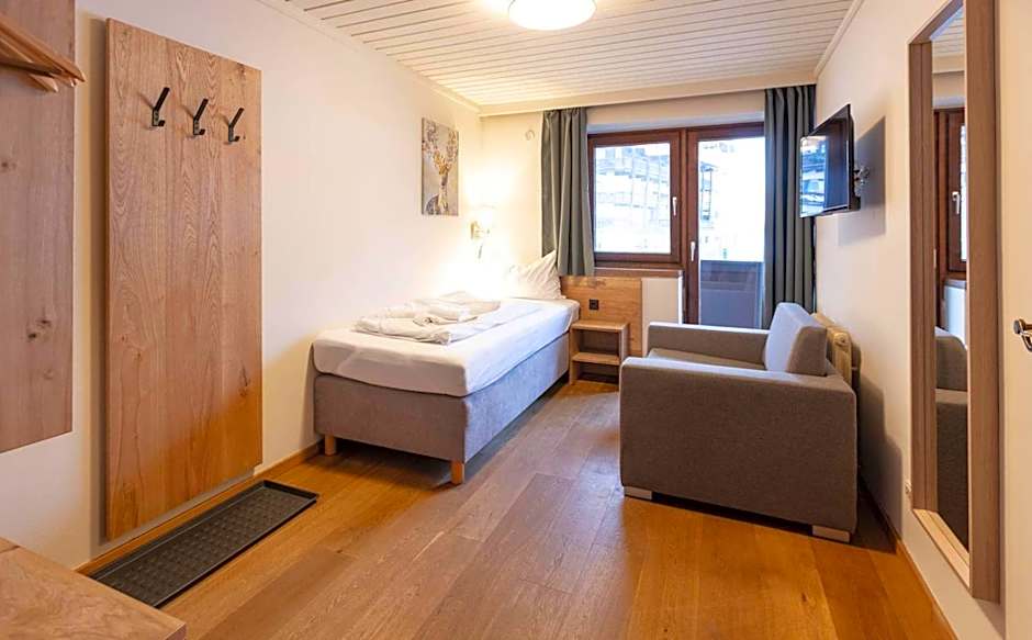 Hotel Pinzgauerhof - Inclusive Evening Dinner