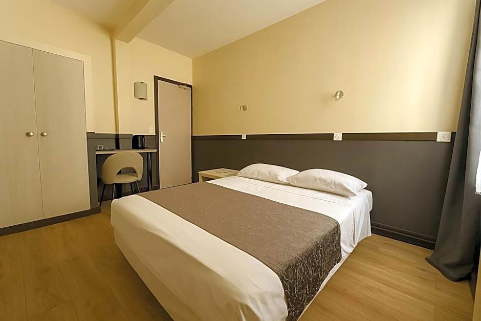 Hotel des Bains à 10 min de Paris