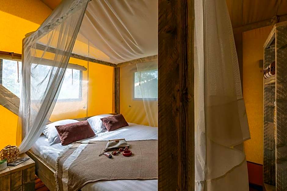 Village Flottant de Pressac