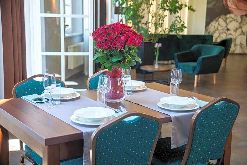 Centrum Restauracyjno-Hotelowe Florres