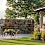 The Drake Oak Brook, Autograph Hotels