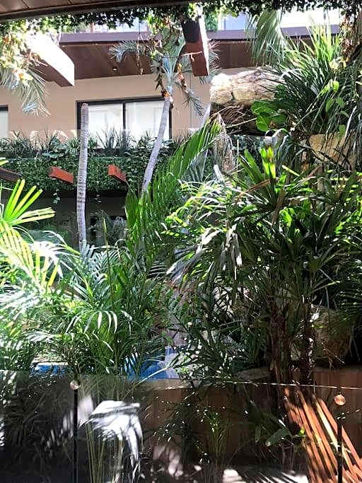 012 Modern Studio Luxurious Condo Wifi 100 Mb