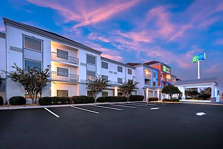 Holiday Inn Express Tifton by IHG
