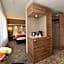 Best Western Plus Delta Park Hotel