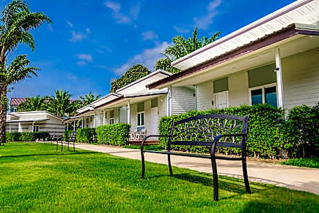 ONE Chumphon Hotel