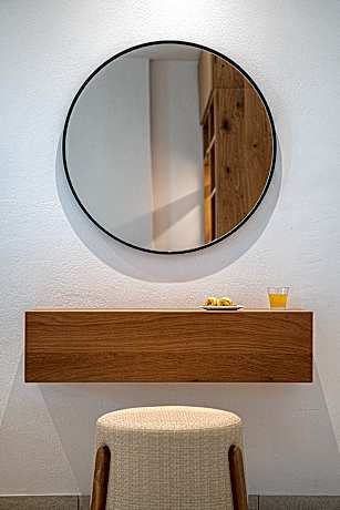 Superior family room with separate bedroom