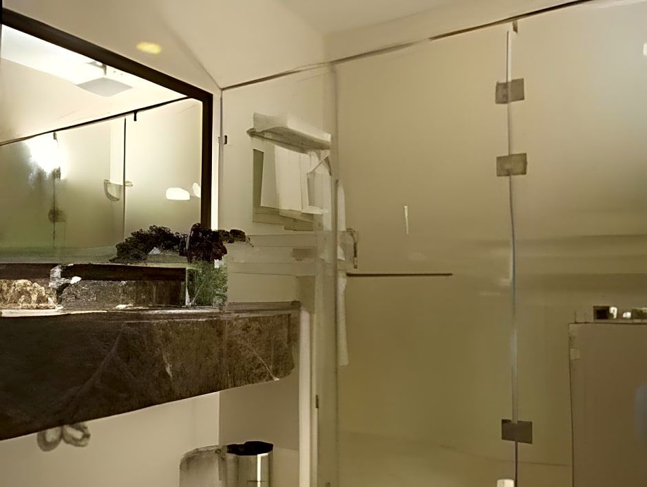 Zara Continental Hotel