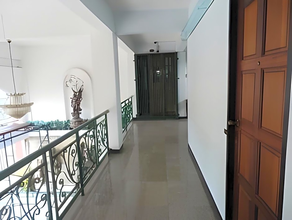 Baan Khun Mae Apartment