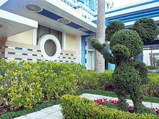 Disney Ambassador® Hotel