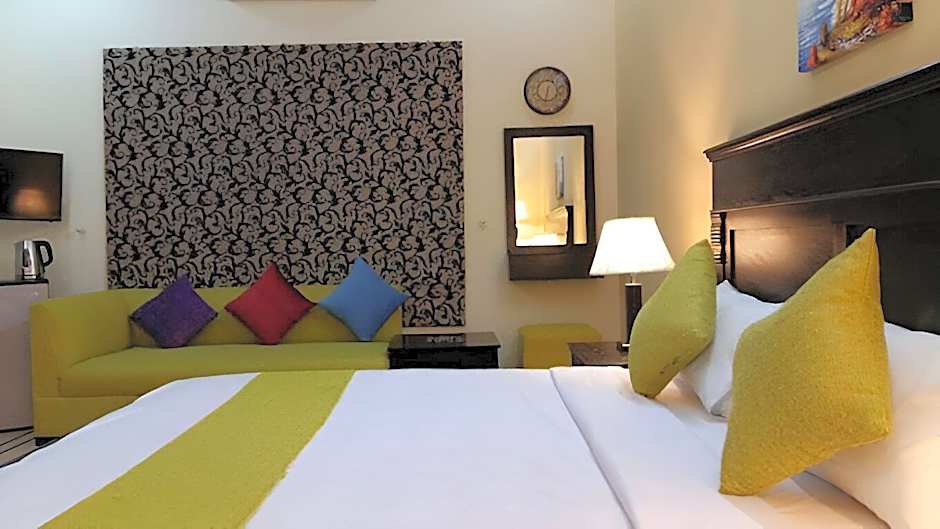 Serene Residence – Islamabad, OH