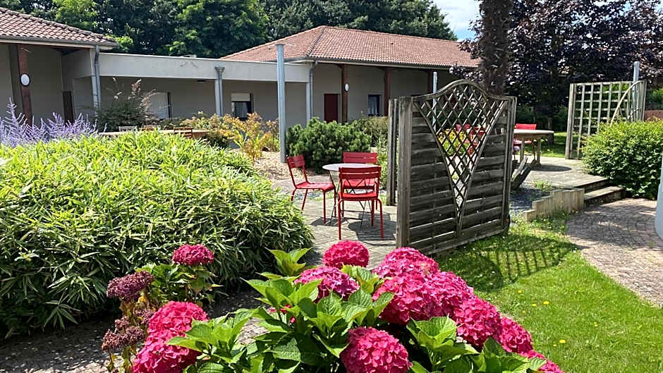 The Originals City, Le Logis d'Elbée, Cholet Nord (Inter-Hotel)