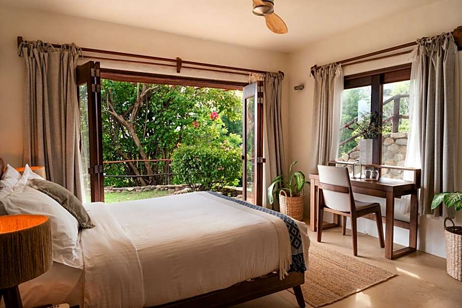 ZOA Hotel - Adults Only